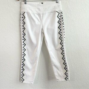 BISOU BISOU White Embroidered Chevron Print Ankle Pants Size 8 Cotton Casual
